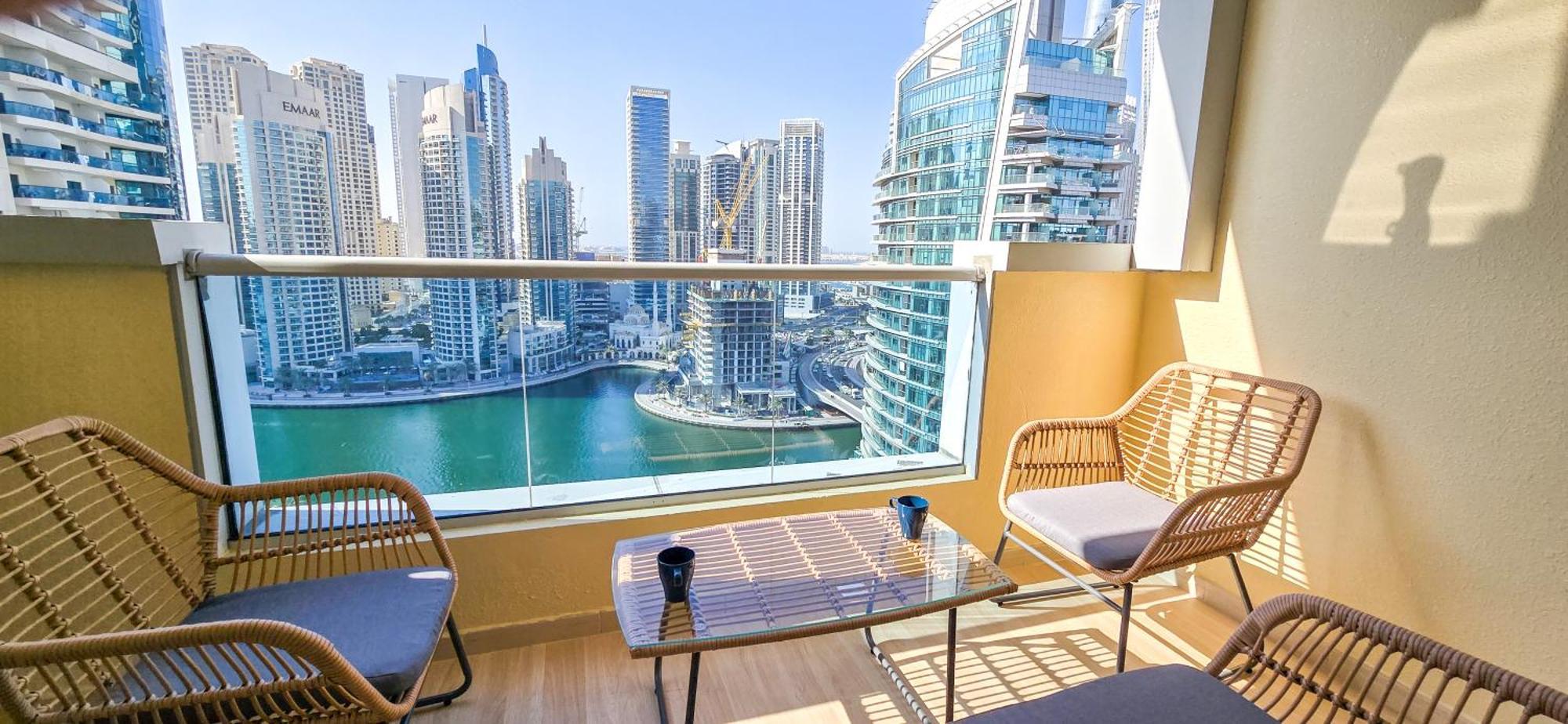 Marina View Spacious 2 Bhk Апартаменти
