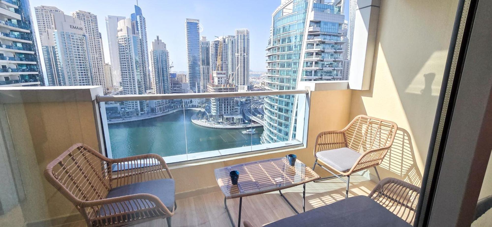 Marina View Spacious 2 Bhk Дубай