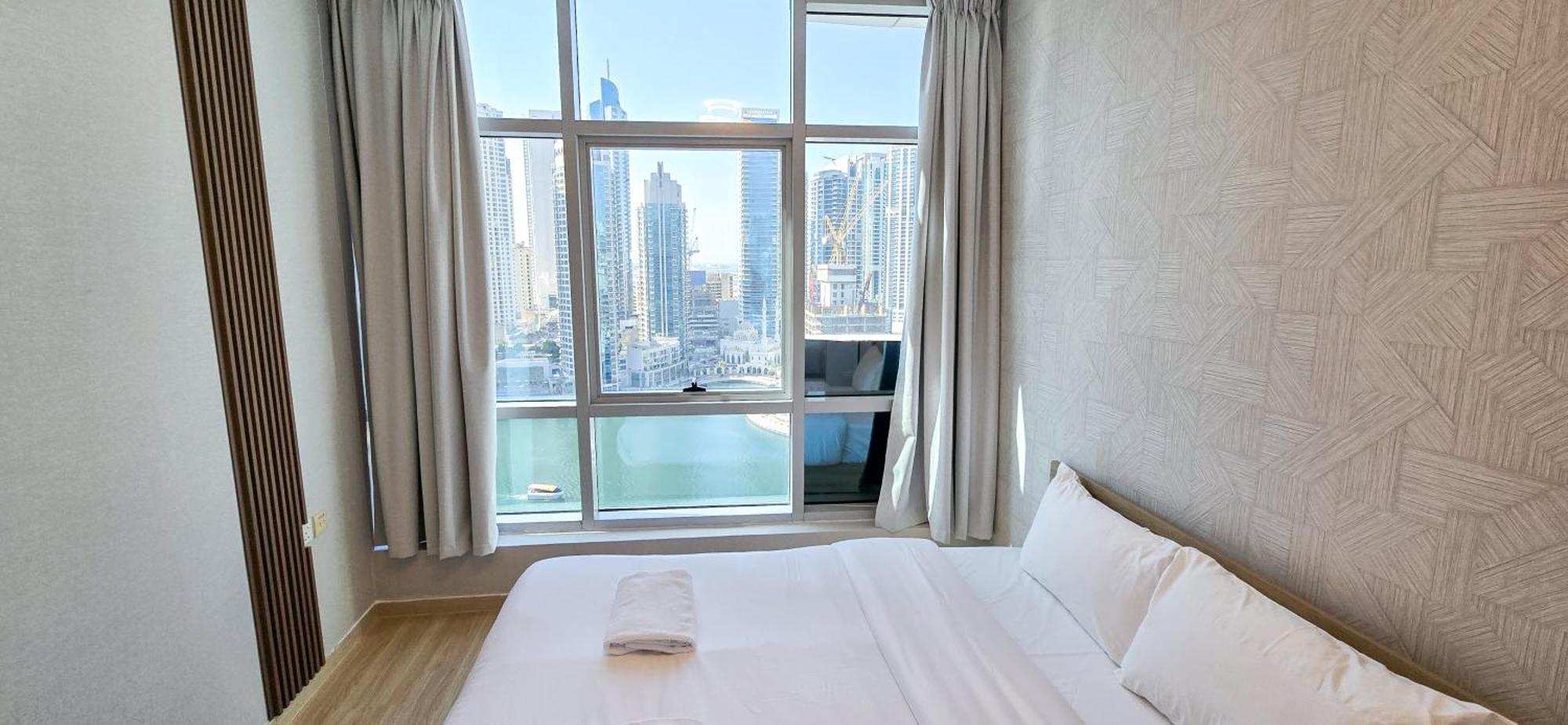 Marina View Spacious 2 Bhk Дубай