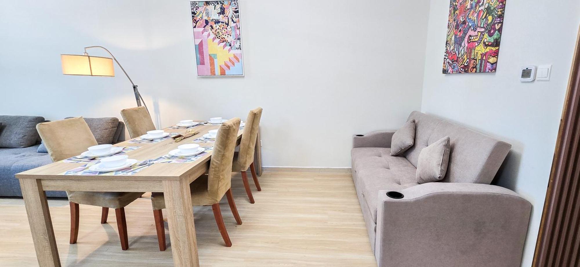Апартаменти Marina View Spacious 2 Bhk *