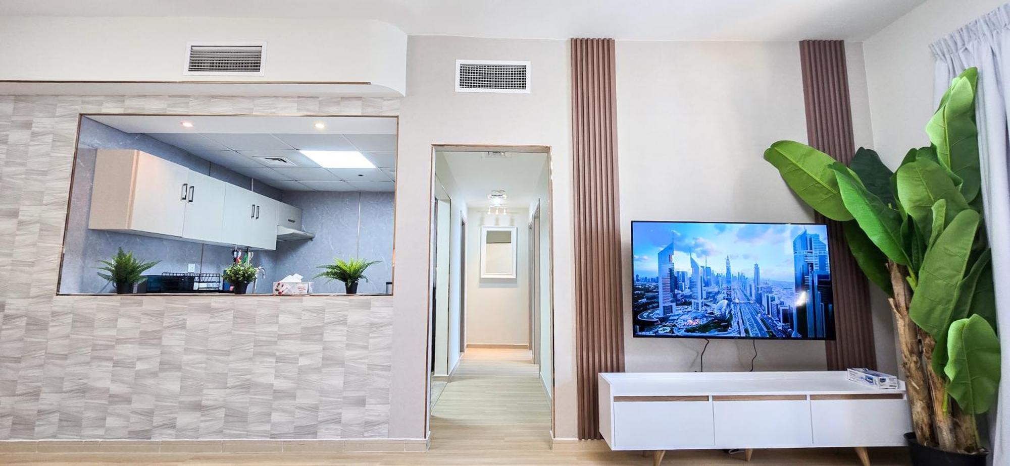Marina View Spacious 2 Bhk Дубай