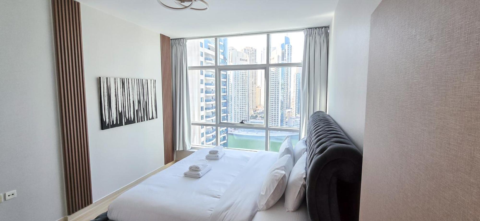 Апартаменти Marina View Spacious 2 Bhk