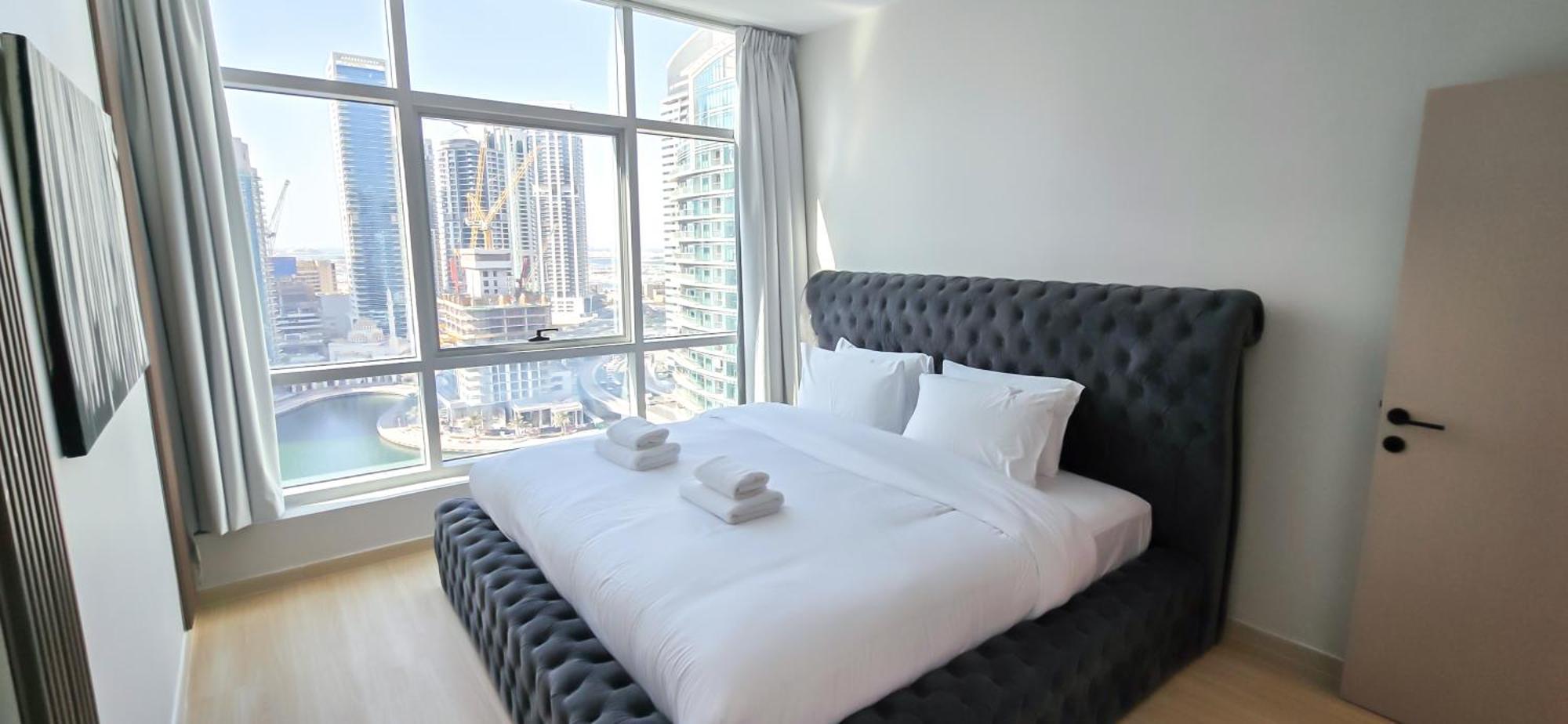Апартаменти Marina View Spacious 2 Bhk